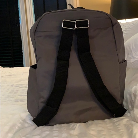 Backpack - Picture 3 of 7